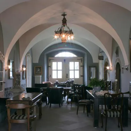 Palac Miejski Szálloda 3*